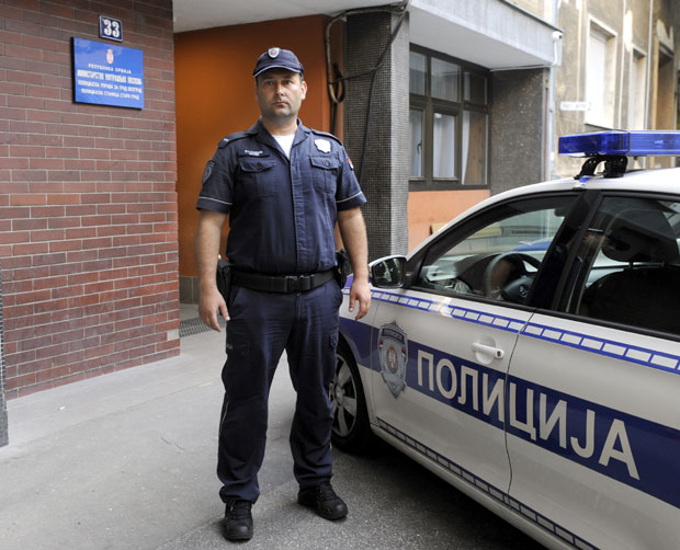 ПОЛИЦАЈАЦ КОЈИ ЈЕ РЕШИО ДРАМУ У ПАТРИЈАРШИЈИ: Изненадио сам отмичара!